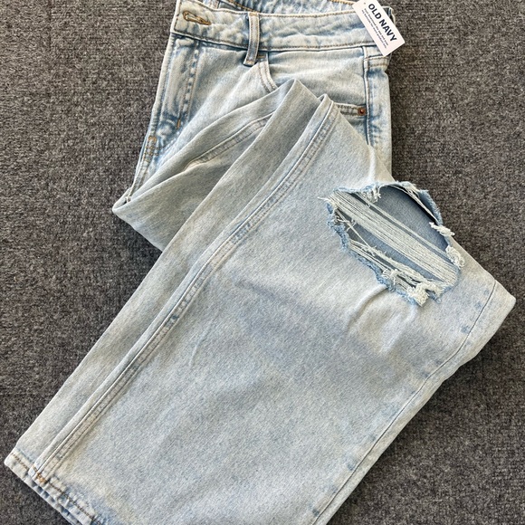 Old navy mid rise wide leg distressed light wash jeans size 12 - Picture 2 of 6
